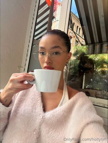 Holly Li / hollylim nude photo #15