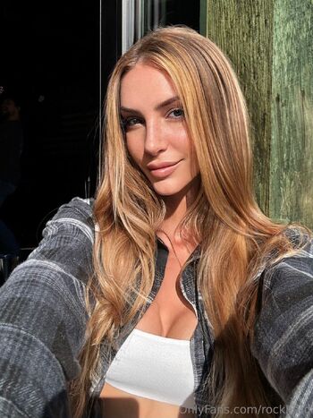 Holly Rox / hollyroxx / hollyyroxx nude photo #19