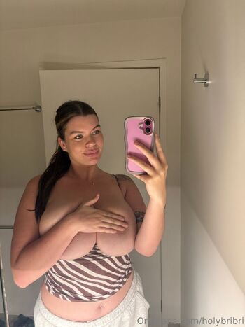 Briar / holybribri nude photo #33