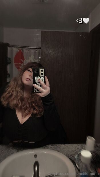 Honei / honeiilemonn / inmymanicepisodera nude photo #1