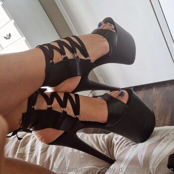 Honey De / honey_d_follow_me_free nude photo #9