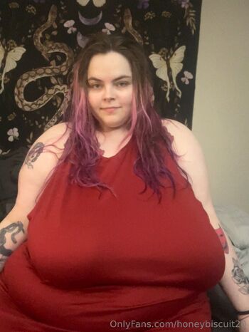 Honeybiscuit2 / honeybiscuit20 nude photo #6