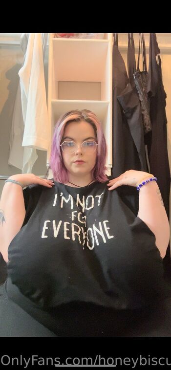 Honeybiscuit2 / honeybiscuit20 nude photo #27