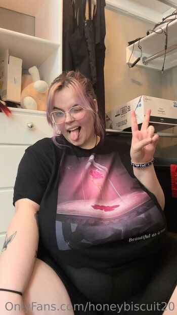 Honeybiscuit2 / honeybiscuit20 nude photo #28