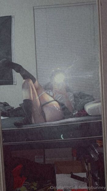 Honey Bunny / honeybunney / honeybunneyhere nude photo #17