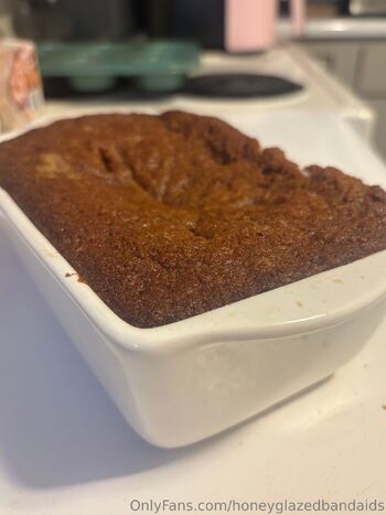 Alli / honeyglazedbandaids nude photo #14