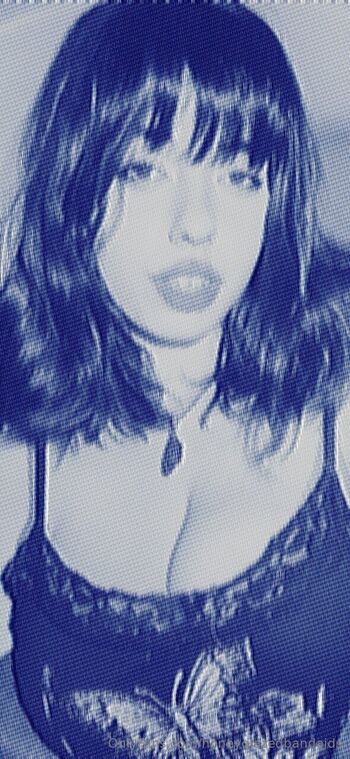 Alli / honeyglazedbandaids nude photo #16