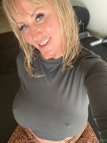 Honey Hesto / honeyheston nude photo #23