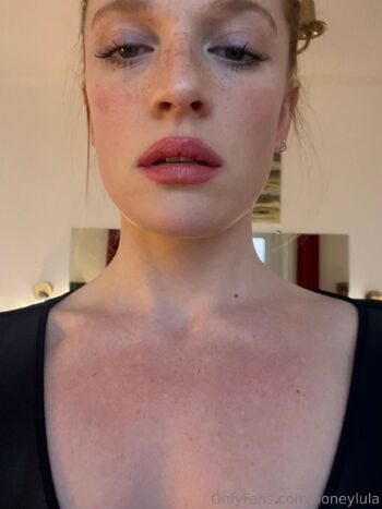 Lul / honeylula nude photo #1