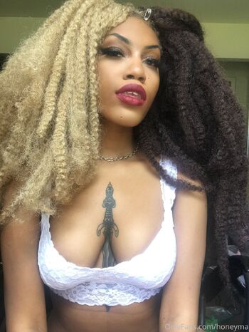 Honey M / honeyma nude photo #24