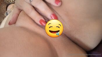 𝓢𝓾𝓰𝓪𝓻 𝓶𝓸𝓶 / honeymommyxxx nude photo #20