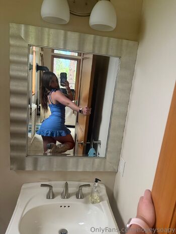 Hop / hopeysoapy nude photo #3