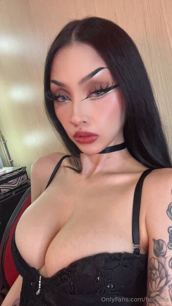 Ari / hot.aria nude photo #10