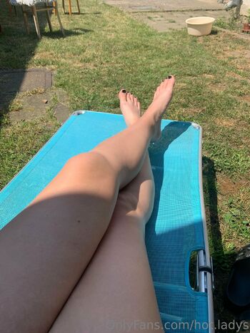 Clar / hot.ladys nude photo #1