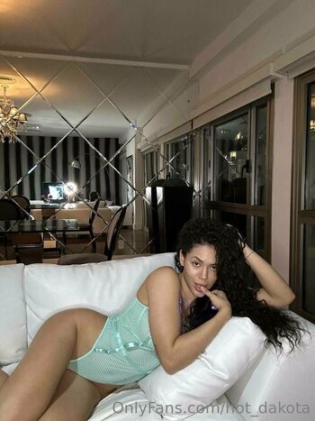 Dakota / hot_dakota nude photo #8