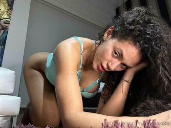 Dakota / hot_dakota nude photo #10