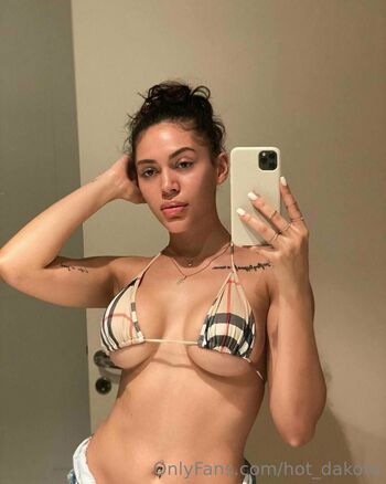 Dakota / hot_dakota nude photo #16