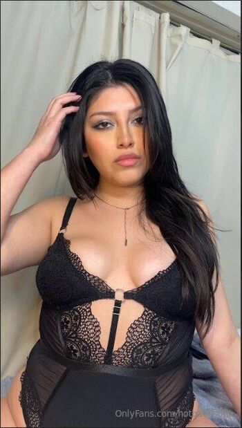 Sofia / hotbabesofia nude photo #18