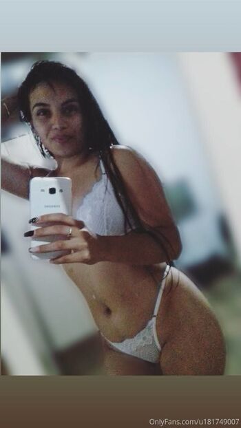 Morena / hotbrunette06 nude photo #2