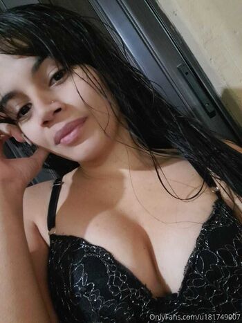 Morena / hotbrunette06 nude photo #6