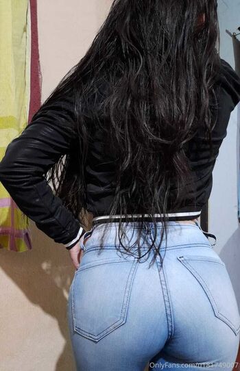 Morena / hotbrunette06 nude photo #7