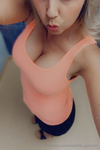 Hotwife_Autum / hotwife_autumn nude photo #12