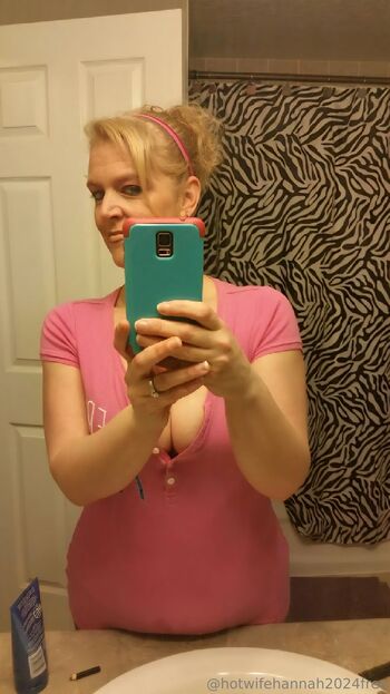 Hotwife Hanna / hotwifehannah2024free nude photo #7