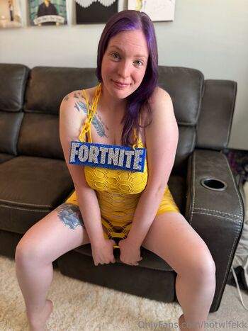 Hotwifek / hotwifekk nude photo #8