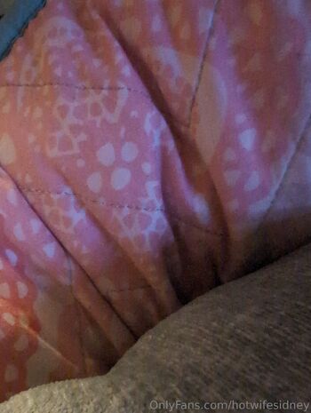 Hotwifesidne / hotwifesidney nude photo #15