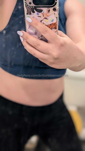 Hotwife8 / hotwifeuk89 nude photo #19