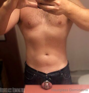 Hourglass Dominatri / hrglssdomme nude photo #22