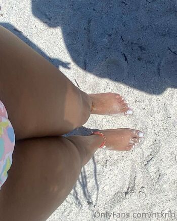 Miyarri Davi / htxriri nude photo #5