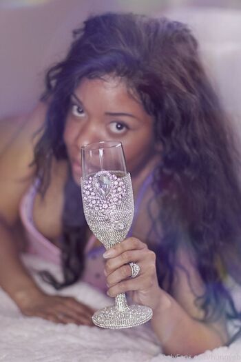 Hunnye / hunnyeb nude photo #17