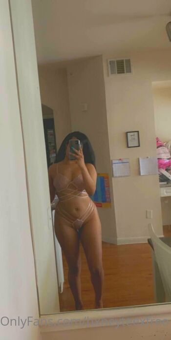 𝐈𝐓𝐒 𝐌𝐘 𝐁𝐈𝐑𝐓𝐇𝐃𝐀𝐘 / hxneyteexfree nude photo #22