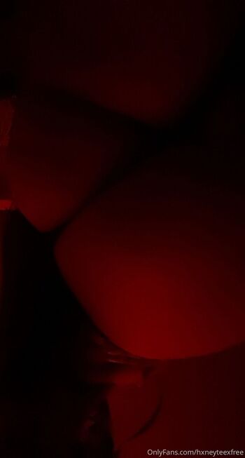 𝐈𝐓𝐒 𝐌𝐘 𝐁𝐈𝐑𝐓𝐇𝐃𝐀𝐘 / hxneyteexfree nude photo #39