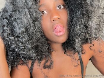 Hypnotik Kiskey / hypnotik-kiskeya nude photo #4