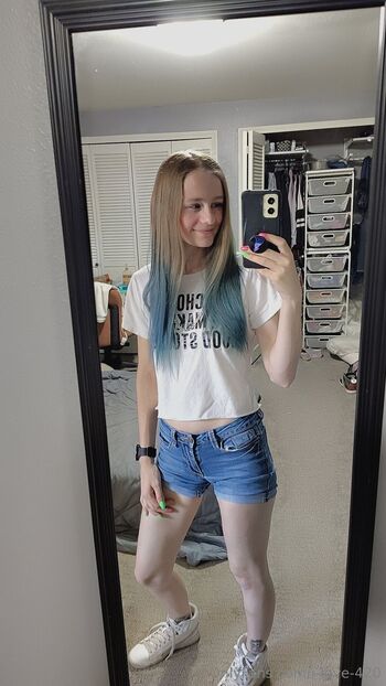 Its me / i-love-420 nude photo #38