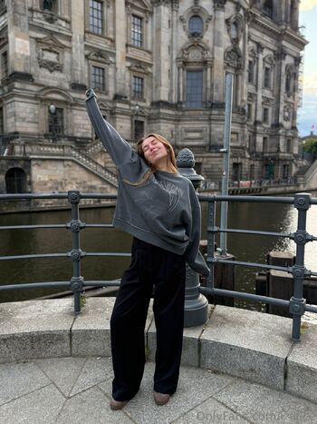 Alice / i_alice nude photo #3