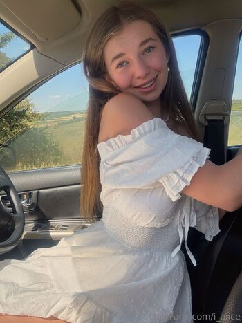 Alice / i_alice nude photo #19