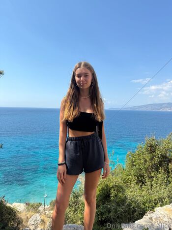 Alice / i_alice nude photo #27