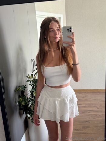 Alice / i_alice nude photo #38