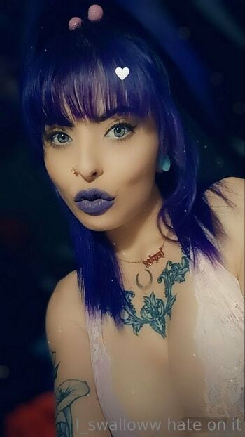 I_swallow / i_swalloww nude photo #9