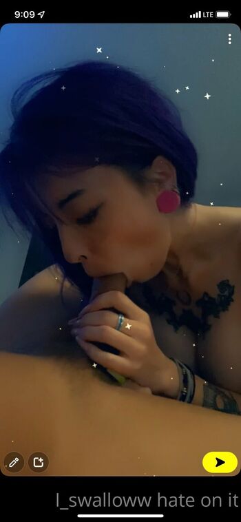 I_swallow / i_swalloww nude photo #22