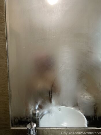 ittybitt / iamfreaky222 nude photo #17