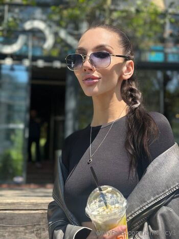 Tracy MLF / iamtracy1 nude photo #13