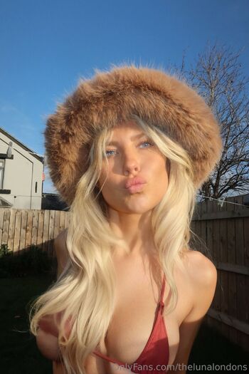 Georgi / iblamegeorgia nude photo #2