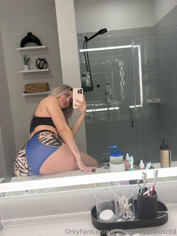 Bust on Brittnee / icanmakeyoubust69 nude photo #1