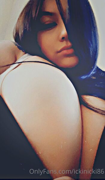 ickinicki86 nude photo #30