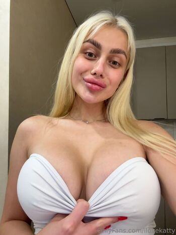 Alana / ilovealana nude photo #7