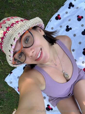 Eve Sweet / imevesweet.free nude photo #12